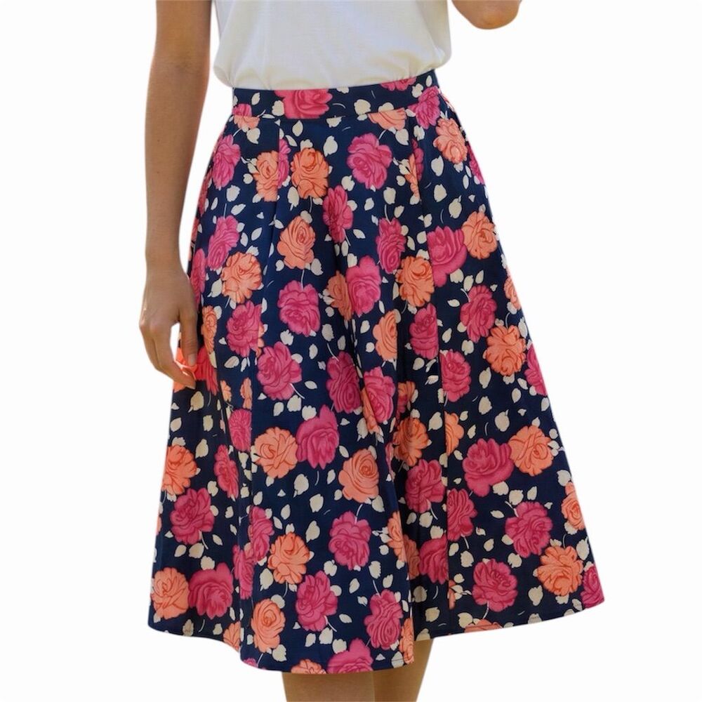 Orchid Bloom Women's A-Line Floral Skirt‎ M Pink Orange Roses Knee Length
